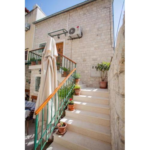Apartments IVOMAR