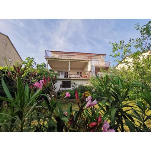 Apartments Kabalin