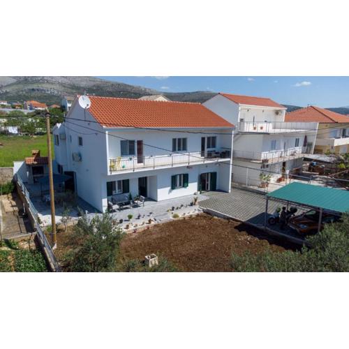 Apartments Kati