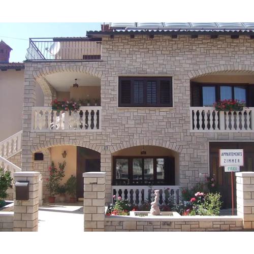Apartments Končeta