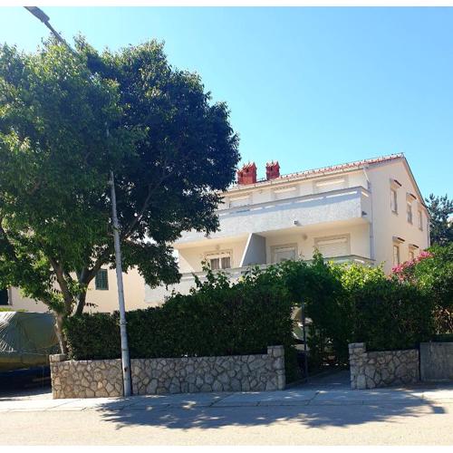 Apartments Kraljić I