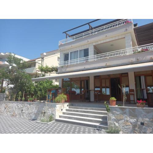 Apartments Kurilj
