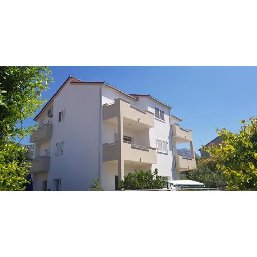 Apartments Lana & Petra