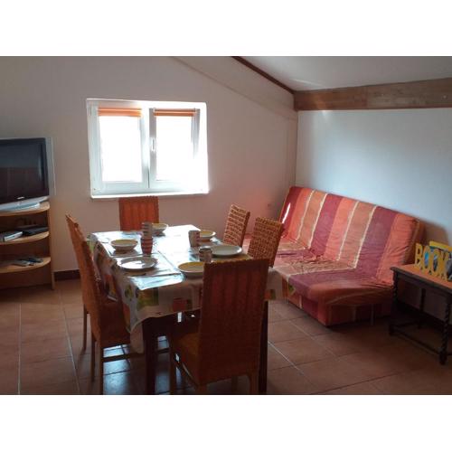 Apartments Lavanda & More - Three Bedroom Apartment with Shared Terrace