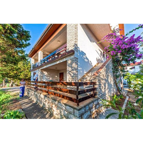 Apartments Leut