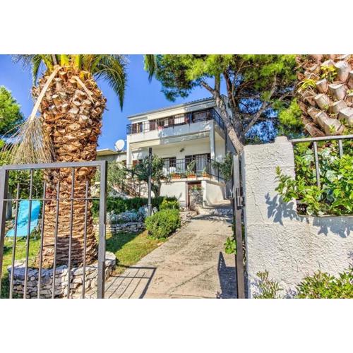 Apartments Lidija