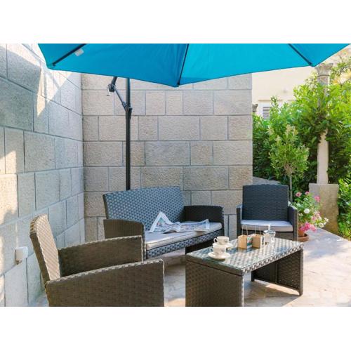 Apartments L&M - Studio Apartment with Terrace Vlahini