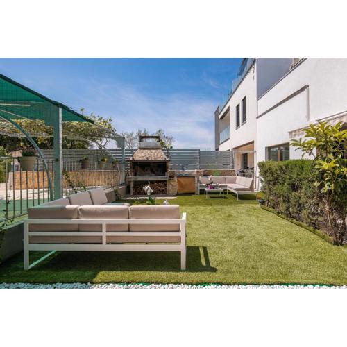 Apartments Lovric