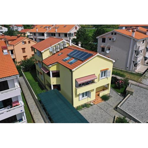Apartments Luni