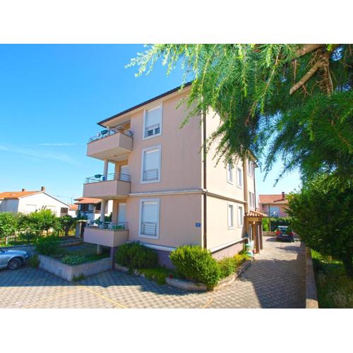 Apartments Majda 1932