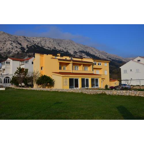 Apartments Mango II