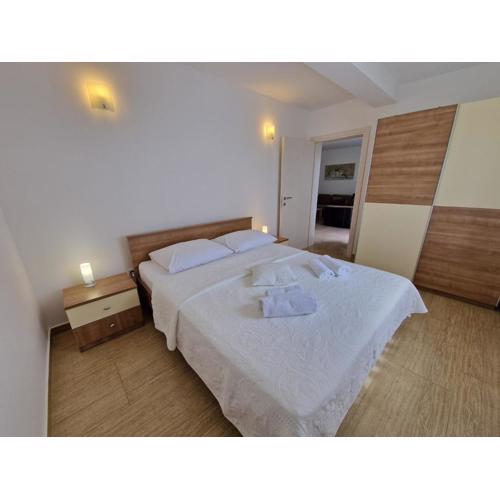 Apartments Maslina