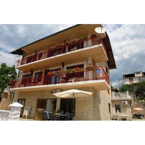 Apartments Nikolina