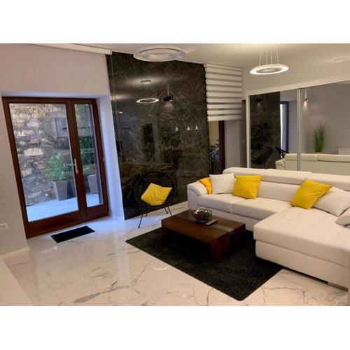 Apartments old town Parenso