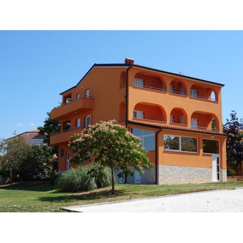 Apartments Orange Medulin