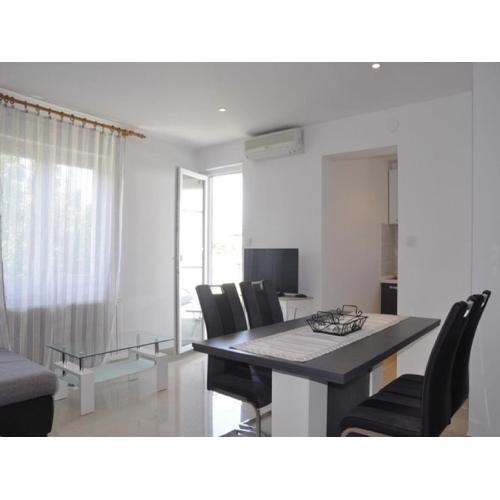 Apartments Profaca - Two Bedroom Apartment with Terrace