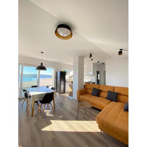 Apartments Puntica 5 person Rab
