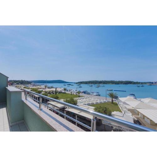 Apartments Riva Medulin