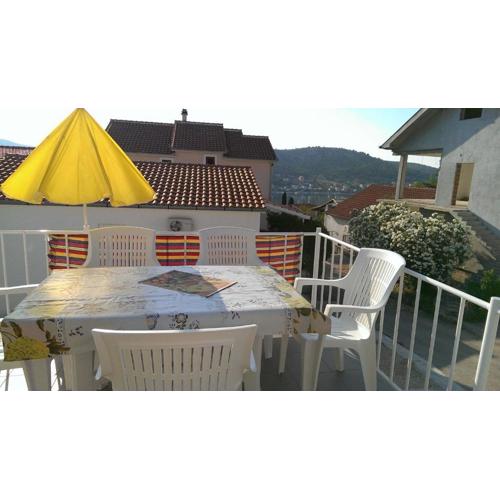 Apartments Rogoznica