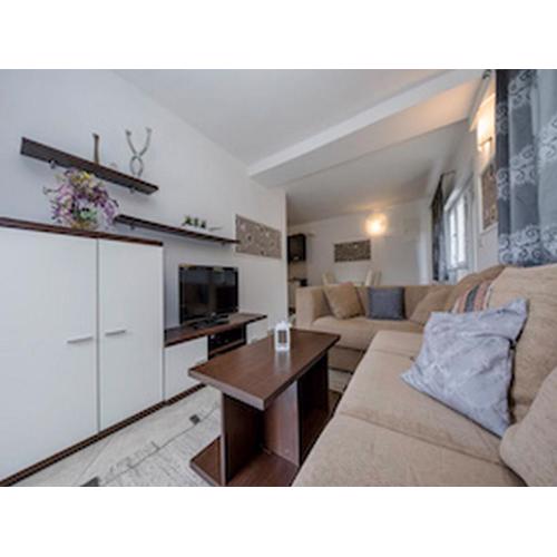 Apartments & Rooms Green Bay - One Bedroom Apartment with Terrace APP 8