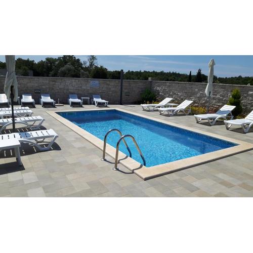 Apartments & Rooms Villa Adamović