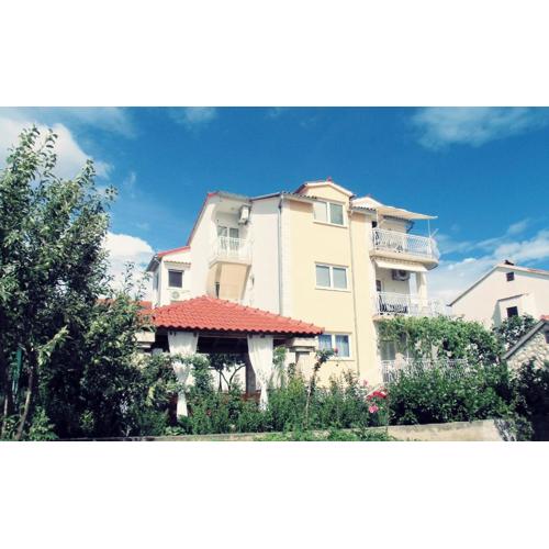 Apartments Šime