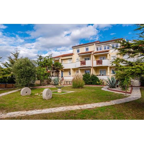 Apartments Strand