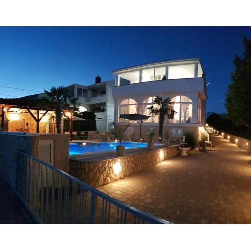 Apartments Sun Dance 2 with heated Pool