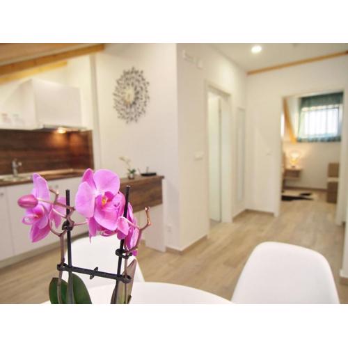 Apartments Sweet Escape - Studio Apartment with Terrace and Sea View 2
