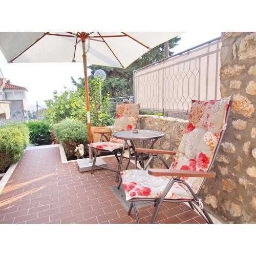 Apartments Sweet Escape- Studio Apartment with Terrace and Sea View