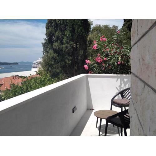 Apartments Tayra - Comfort studio apartment with balcony BR3