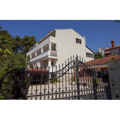 Apartments Villa Ban