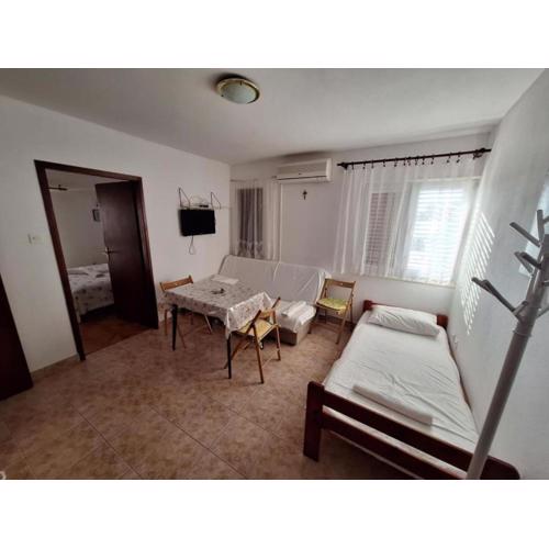 Apartments Villa esto - One Bedroom Apartment with Terrace 1