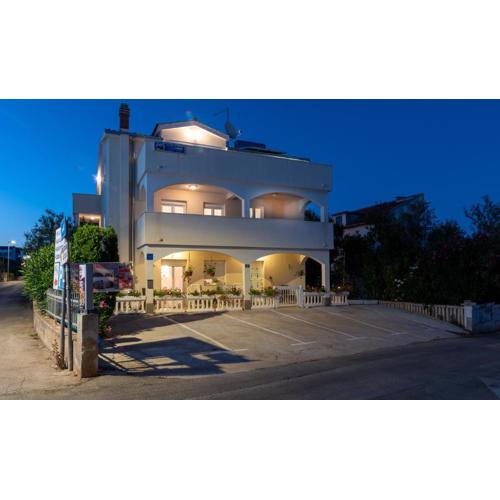 Apartments Villa Filip