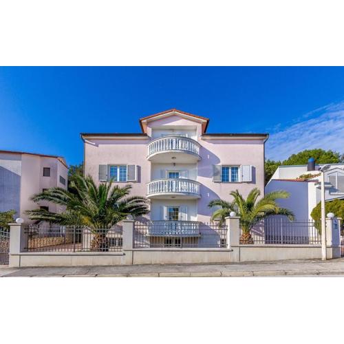 Apartments Villa Ori
