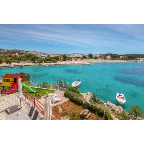 Apartments Villa Zrinka - Last season ever!