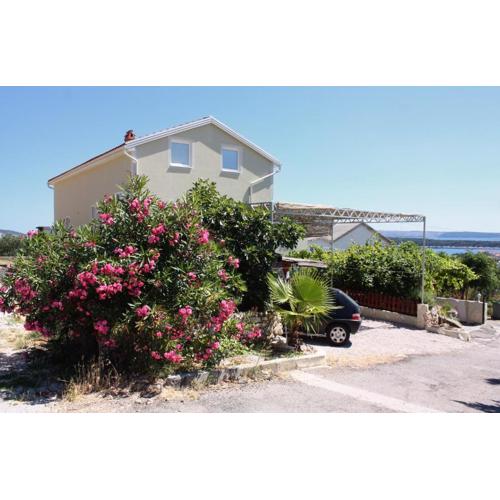 Apartments with a parking space Banjol, Rab - 5071