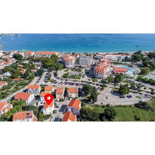 Apartments with a parking space Baska, Krk - 22411