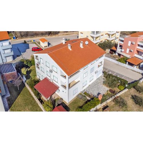 Apartments with a parking space Baska, Krk - 22415