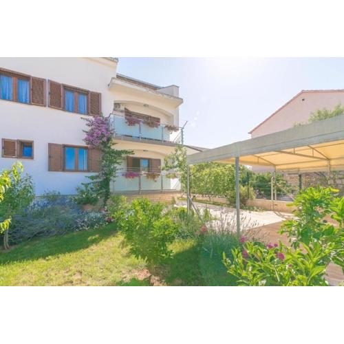 Apartments with a parking space Biograd na Moru, Biograd - 23766
