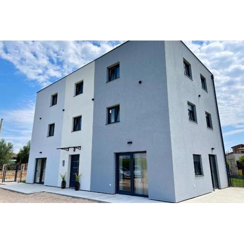 Apartments with a parking space Finida, Umag - 24104