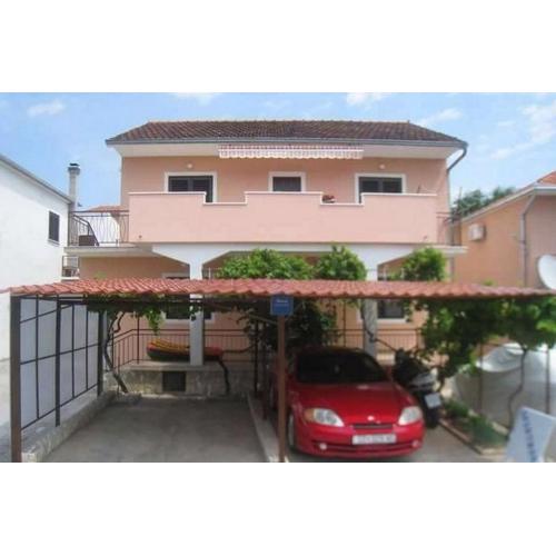 Apartments with a parking space Rogoznica - 23016