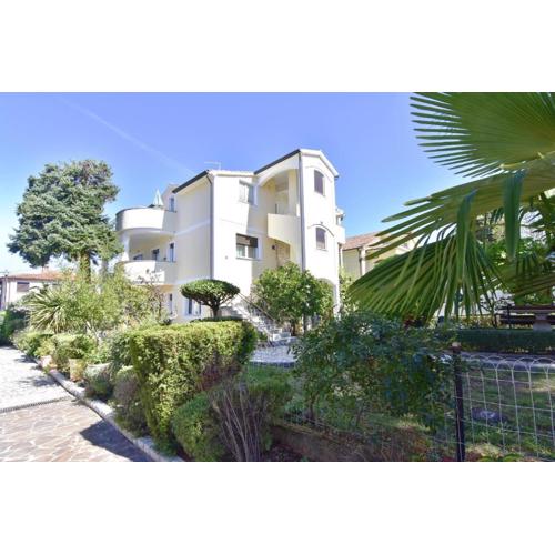 Apartments with a parking space Umag - 20421
