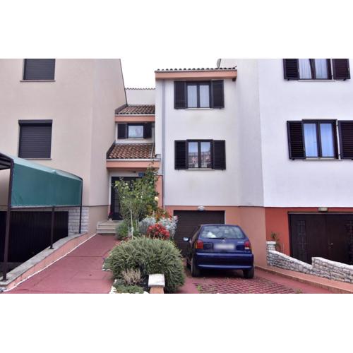 Apartments with a parking space Umag - 22659