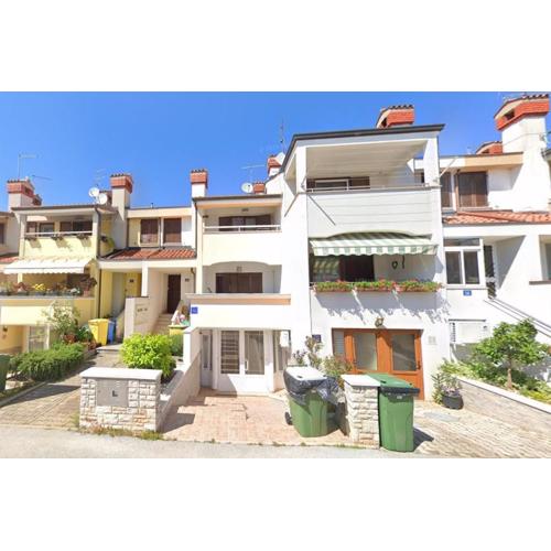 Apartments with a parking space Umag - 24205