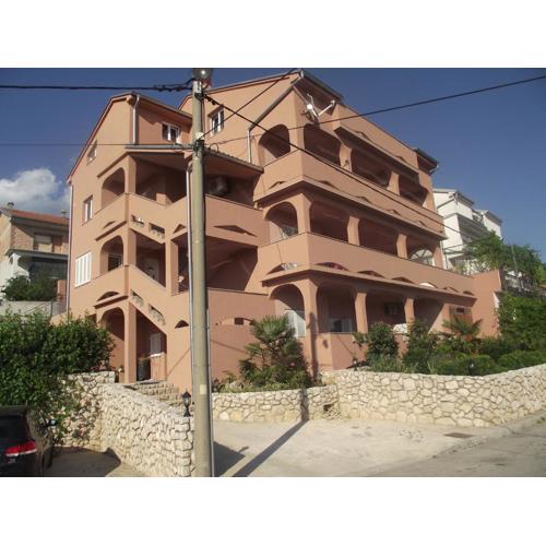 Apartments with a swimming pool Novi Vinodolski - 5479