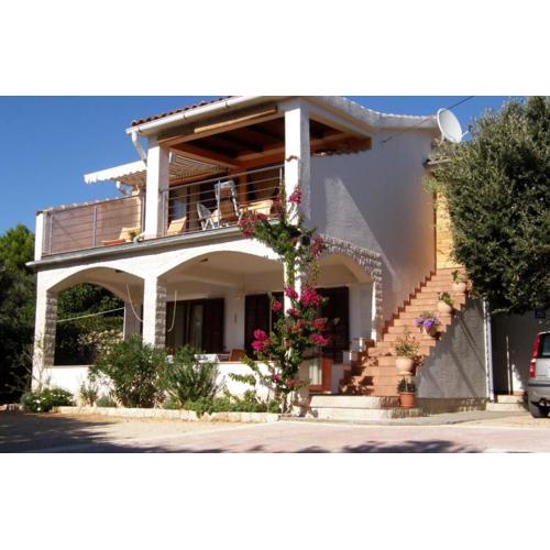 Apartments with parking spaces Barbat, Rab - 22087
