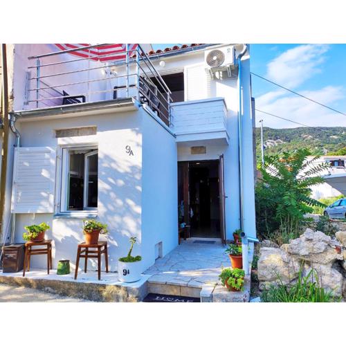 Apartments with parking spaces Baska, Krk - 21613