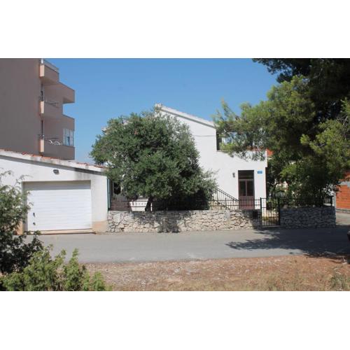 Apartments with parking spaces Businci, Ciovo - 14010