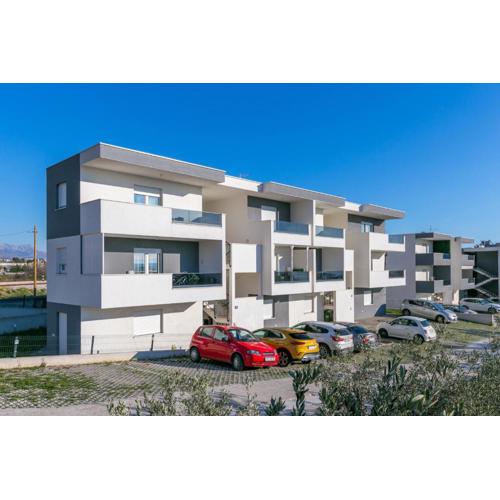 Apartments with parking spaces Kastel Sucurac, Kastela - 23868